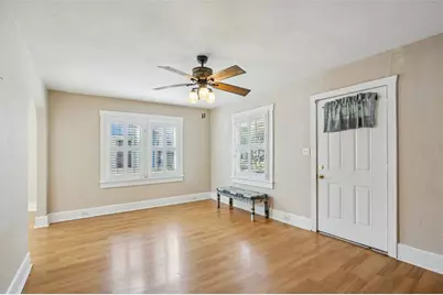 2334 25th Avenue S, Saint Petersburg, FL 33712 - Photo 9