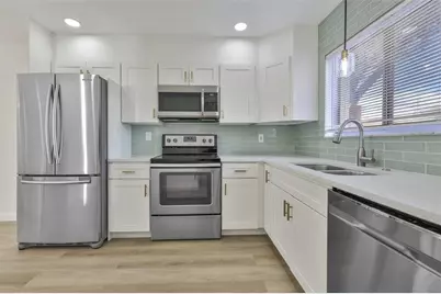 1620 58th Avenue S #6, Saint Petersburg, FL 33712 - Photo 7