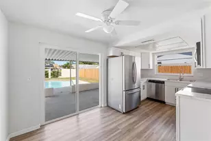 11967 106th Ct, Largo, FL 33778 - Photo 9