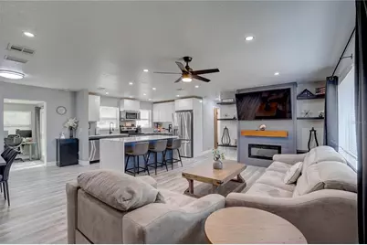 8201 Ridge Road, Seminole, FL 33772 - Photo 3