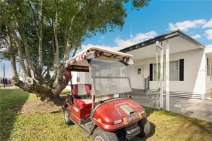 5339 Jo St, Zephyrhills, FL 33542 - Photo 15