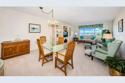 4725 Cove Circle #808, Saint Petersburg, FL 33708 - Photo 13