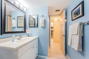 4725 Cove Cir, Saint Petersburg, FL 33708 - Photo 27