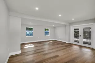 525 Lamara Way NE, Saint Petersburg, FL 33704 - Photo 27