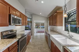 1418 Walden Oaks Pl, Plant City, FL 33563 - Photo 21