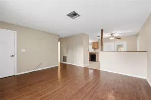 2740 E Dellwood Dr, Eustis, FL 32726 - Photo 13