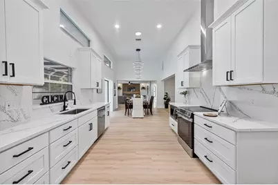 14043 Wolcott Drive, Tampa, FL 33624 - Photo 9