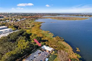 1836 N Crystal Lake Dr, Lakeland, FL 33801 - Photo 23