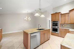 6712 Ranger Dr, Tampa, FL 33615 - Photo 3