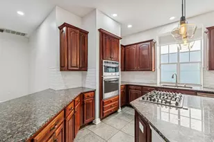 8094 Cottonwood Ct, Seminole, FL 33776 - Photo 17