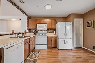 9520 Simeon Dr, Land O Lakes, FL 34638 - Photo 11