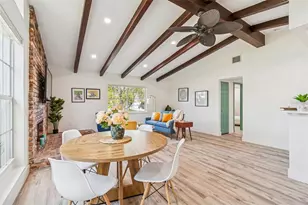 9107 Bay St NE, Saint Petersburg, FL 33702 - Photo 9