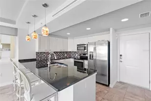 223 Island Way, Clearwater Beach, FL 33767 - Photo 7