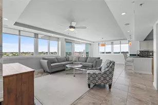 223 Island Way, Clearwater Beach, FL 33767 - Photo 23