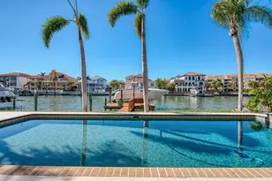 2829 Seabreeze Dr S, Gulfport, FL 33707 - Photo 55