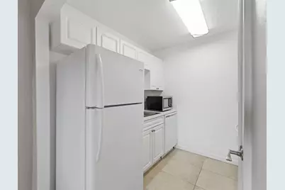 13832 Orange Sunset Drive #201, Tampa, FL 33618 - Photo 23