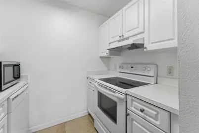 13832 Orange Sunset Drive #201, Tampa, FL 33618 - Photo 25