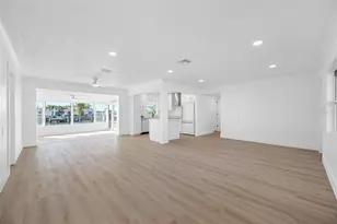 7930 Causeway Blvd S, Saint Petersburg, FL 33707 - Photo 7