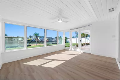 7930 Causeway Boulevard S, Saint Petersburg, FL 33707 - Photo 19