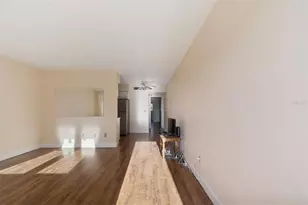 4565 Duhme Rd, Saint Petersburg, FL 33708 - Photo 3