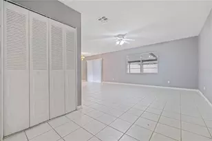 8312 Clermont St, Tampa, FL 33637 - Photo 9