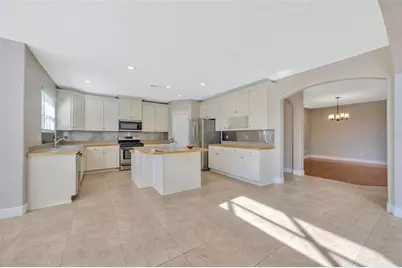 16323 Bridgewalk Drive, Lithia, FL 33547 - Photo 11