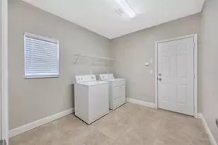 16323 Bridgewalk Dr, Lithia, FL 33547 - Photo 25