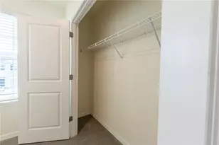 33027 Tulip Petal Ln, Wesley Chapel, FL 33545 - Photo 29