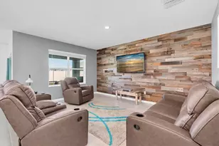 5943 Wandering Willow Dr, Wesley Chapel, FL 33545 - Photo 3