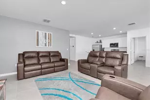 5943 Wandering Willow Dr, Wesley Chapel, FL 33545 - Photo 5