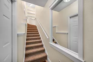 755 Mainsail Dr, Tampa, FL 33602 - Photo 3