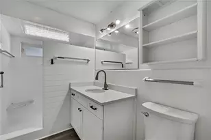 21 Paradise Ln, Treasure Island, FL 33706 - Photo 17