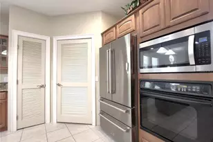 102 17th St NE, Bradenton, FL 34208 - Photo 17