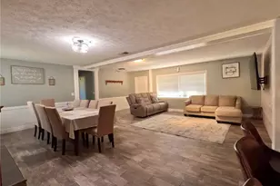 4902 Thonotosassa Rd, Plant City, FL 33565 - Photo 13