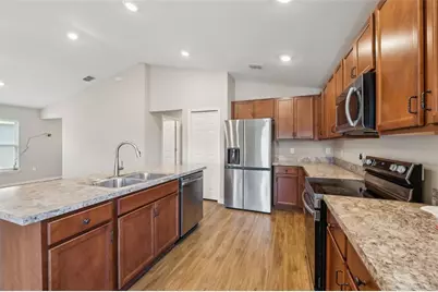 35478 Bellington Boulevard, Zephyrhills, FL 33541 - Photo 7