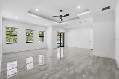 6802 E Creek Drive, Tampa, FL 33615 - Photo 35