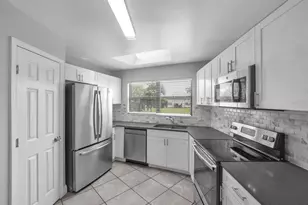 1756 Gatewood Dr, Deltona, FL 32738 - Photo 5