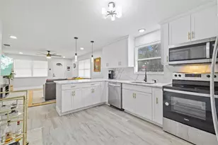 843 Queensboro Ave S, Saint Petersburg, FL 33701 - Photo 17