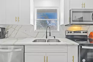 843 Queensboro Ave S, Saint Petersburg, FL 33701 - Photo 15