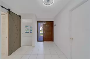 8701 40th Ln N, Pinellas Park, FL 33782 - Photo 9
