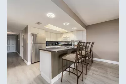 19610 Gulf Boulevard #303, Indian Shores, FL 33785 - Photo 7