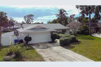 5116 Venetian Boulevard NE, Saint Petersburg, FL 33703 - Photo 1