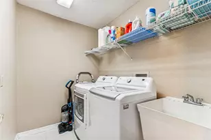 4162 Brentwood Park Cir, Tampa, FL 33624 - Photo 27