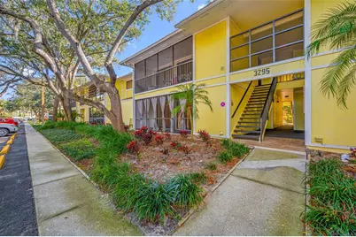 3295 Fox Chase Circle N #105, Palm Harbor, FL 34683 - Photo 3