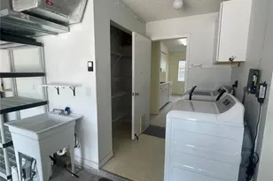 1610 Azalea Landings Ct, Sun City Center, FL 33573 - Photo 21