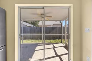 6052 Pointe Pleasant Blvd, Wesley Chapel, FL 33545 - Photo 9