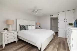 5095 Bay St NE, Saint Petersburg, FL 33703 - Photo 15