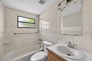 2304 E 111th Ave, Tampa, FL 33612 - Photo 19