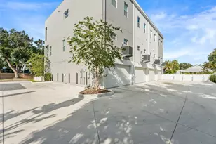 102 W Adalee, Tampa, FL 33603 - Photo 39