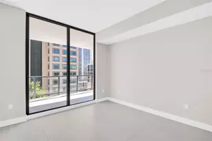 275 1st Ave S, Saint Petersburg, FL 33701 - Photo 15